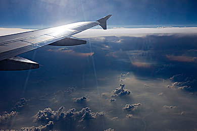 男按摩师：身心放松之旅，专业按摩师带你享受宁静时光