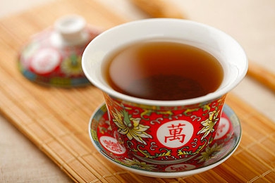 大战七个黑的美女是谁：智慧战影：揭秘游戏传奇，神秘美女力克七黑传奇之路-1
