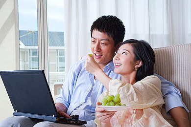 花木兰去除布料后的样子：勇者蜕变：花木兰神秘变身之谜