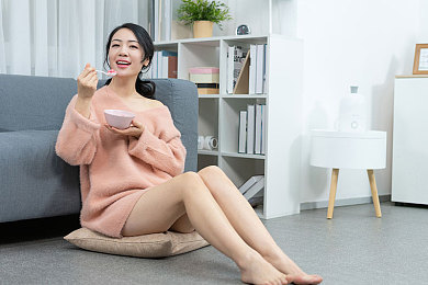 凤凰资讯台直播在线直播：《梦幻西游》直播热潮席卷凤凰资讯台，探秘游戏技巧与对决盛况