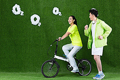 艹美女软件：美颜潮流下的心灵解码：理性看待“颜界”软件的启示