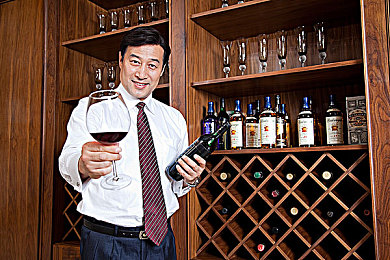 天堂а√在线中文在线：本土风潮涌动，游戏新纪元启航——探寻天堂新境，共筑娱乐盛宴-1
