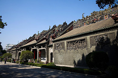 真人一进一出：瞬间点亮，永恒记忆，人间真情瞬间绽放