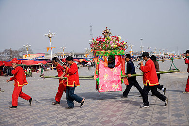 农村亲子乱子伦XXX性：伦理漩涡：农村家庭阴影下的成长之路-3
