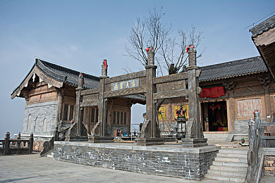 60岁近相祖母六十：时光穿越，祖母笑颜映照家族情-2