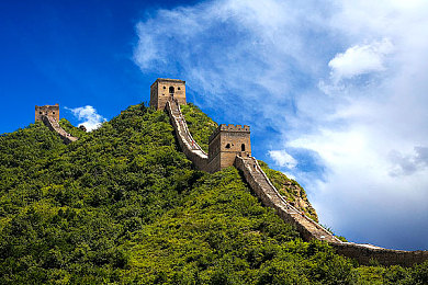 白白色：色彩交融，简约之美：揭秘白调艺术的生活哲学之旅-1