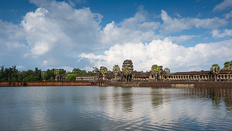 公交车上拨开内裤自慰：“车厢失仪引众怒，文明出行需自律，共建和谐新风尚”-1