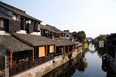 云缨巡街免费入口网页版：网页游戏新纪元：云缨畅游，视觉盛宴，社交狂欢，跨界体验尽享其中-2