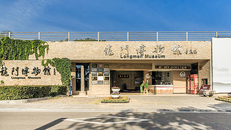 国色天香综合征：虚拟镜像，心灵寻踪：探索审美迷思与青春解码之旅-3