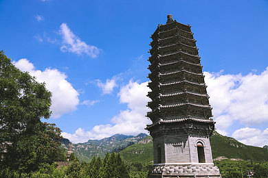 医院的特殊待遇4：医疗资源分配不公揭秘：关系金钱下的就医困境-2