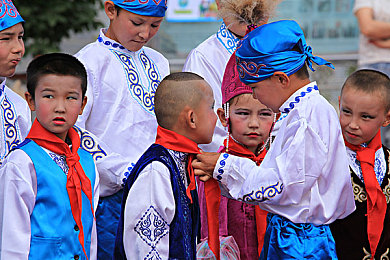 俄罗斯ZOOmKOOL：自然奇观汇聚，艺术与生灵共舞的奇幻乐园之旅