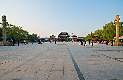 黄色软件下载3.0.3免费安装：畅享视听盛宴，解锁3.0.3版娱乐新境界，一键免费安装，体验非凡精彩！