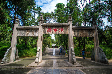 黑人巨大与娇小玲珑：打破体型界限，拥抱多元美-2