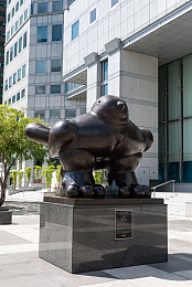 又疼又叫的免费软件：隐私守护，便捷生活：揭秘免费软件背后的安全挑战-2