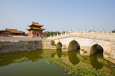 高僧和尚不走心：高僧另类风采：趣味互动、跨界合作，佛光闪耀新时代-2