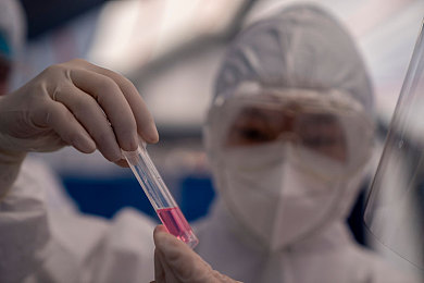 男人裸体网站：揭秘数字秘境，畅游男性专属知识乐园-2