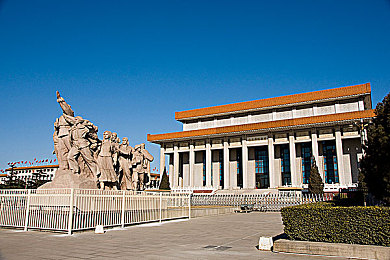 天堂草原电视剧在线观看：草原深情：热门剧《天堂草原》来袭，在线观看盛宴等你开启-4