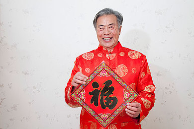 国产男同Gay网站：“网络新声：同性恋群体寻归属，社会多元再添活力”-3
