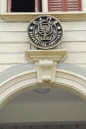 十大黄色软件大全：揭秘网络陷阱，守护网络安全，警惕五大隐秘色情软件-3