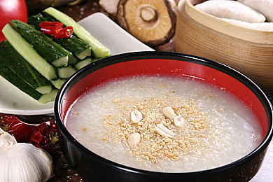精东影业av：未来冒险之旅：科技与情感交织的幻境探索-3