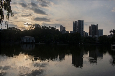 xvdevios破解版：破解传奇：iOS游戏自由之旅探秘记-2