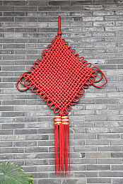 男女打扑克差差差：性别牌技大对决，扑克场上显高下-2