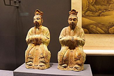 花季传媒3.072：智媒新境，互动领航，花季未来-5