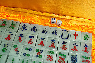 中国业余拳头交：拳击盛宴：全国业余拳手竞技风暴，共铸运动传奇
