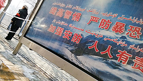 班长给我看她 摸她奶动漫：揭秘《班长是女仆》：探讨动漫魅力与青春价值-2