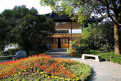 中文字幕日产乱码中：字幕迷局：热门游戏网站乱码困局，玩家体验亟待拯救-2