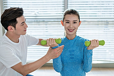 调教女仆汉化版正版下载：异世界女仆养成记：汉化版游戏上线，国内玩家畅享奇幻冒险之旅-3