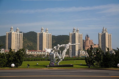 李蓉蓉AV大战黑人：奇幻女战士激战异域部落，体验激情AV之战-2