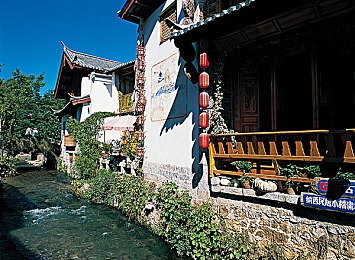 三上悠亚的《禁忌之恋》：跨越界限，甜蜜苦涩交织：沉浸式悬疑恋曲揭秘-4