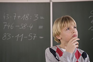 污黄视频：网络低俗内容泛滥：监管挑战与公众安全危机，多方共筑清朗网络空间